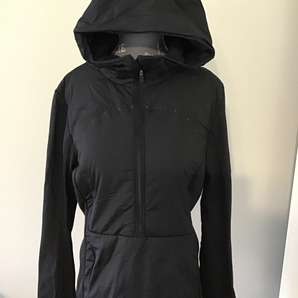 Lululemon Run for cold Pullover Hooded Jacket (size 6) - Picture 4 of 7